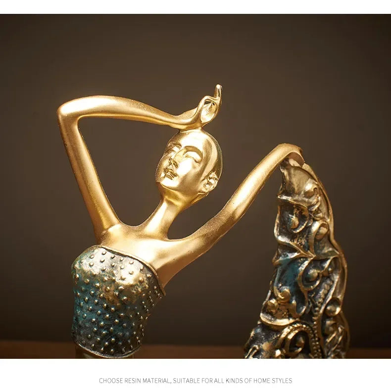 Escultura Bailarina Dança do Pavão em Resina