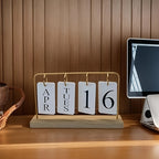 Calendário de Madeira Clássico