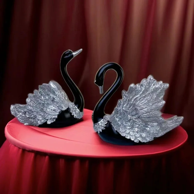 Casal de Cisnes Decorativos em Resina