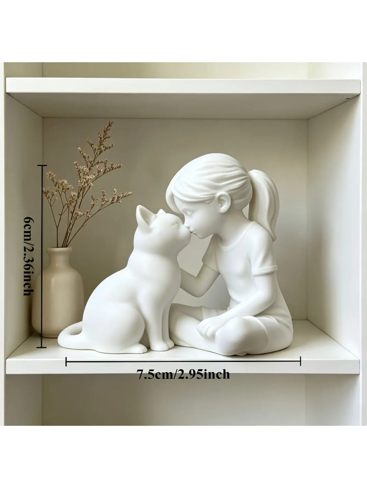 Escultura Menina com Gato Minimalista