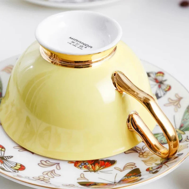 Conjunto de Xícara de Chá em Porcelana de Osso com Design de Borboleta