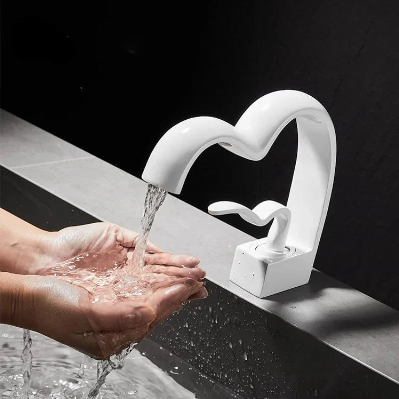 Torneira Cascata Contemporânea para Banheiro