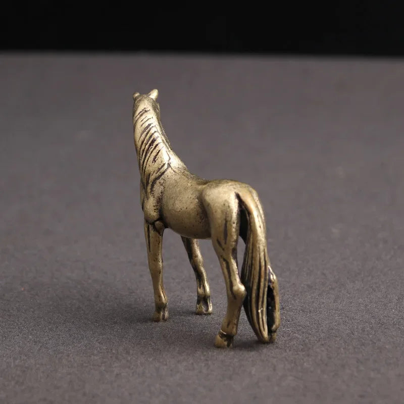 Estátua de Cavalo em Bronze - Elegância Atemporal