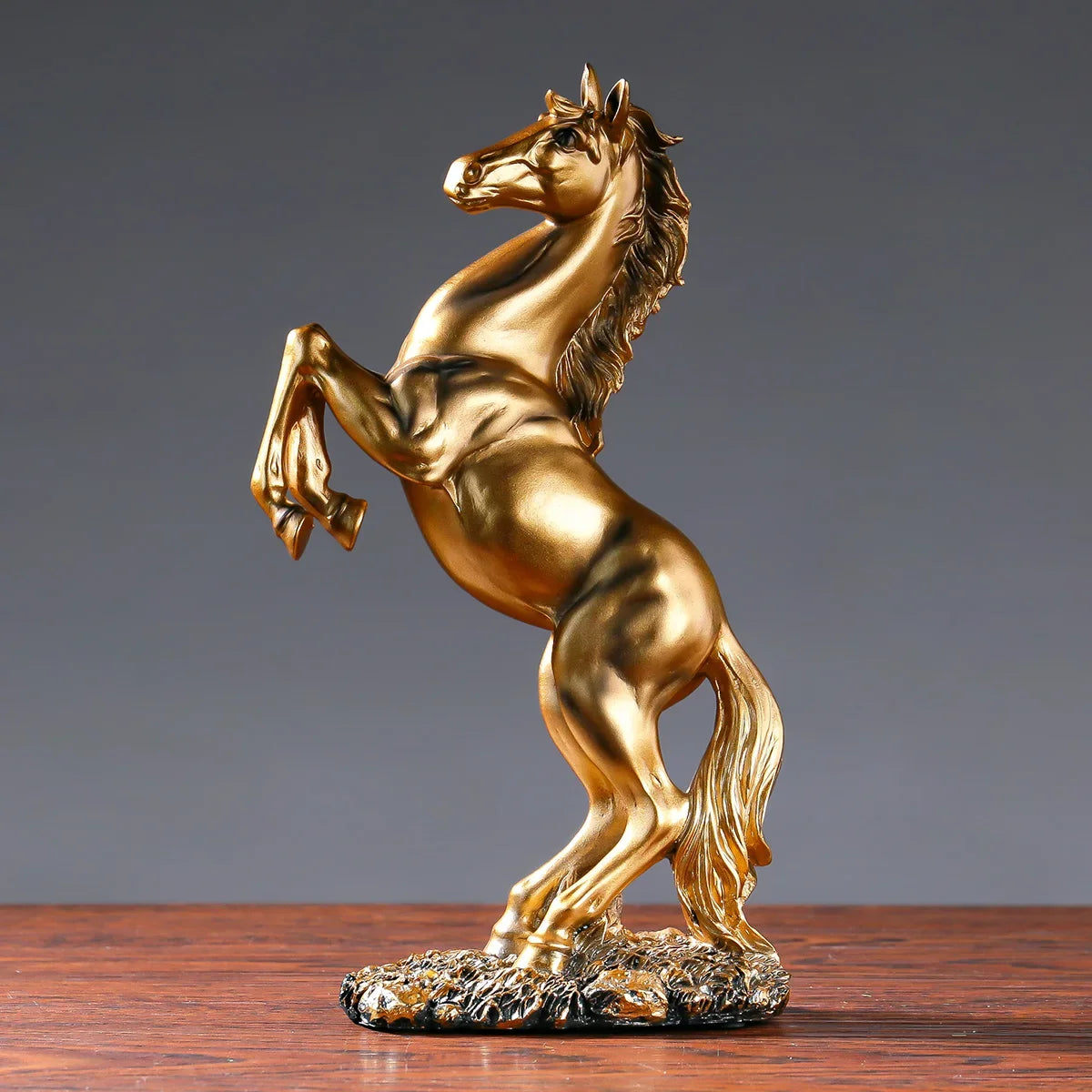 Estátua de Cavalo Vitória em Resina