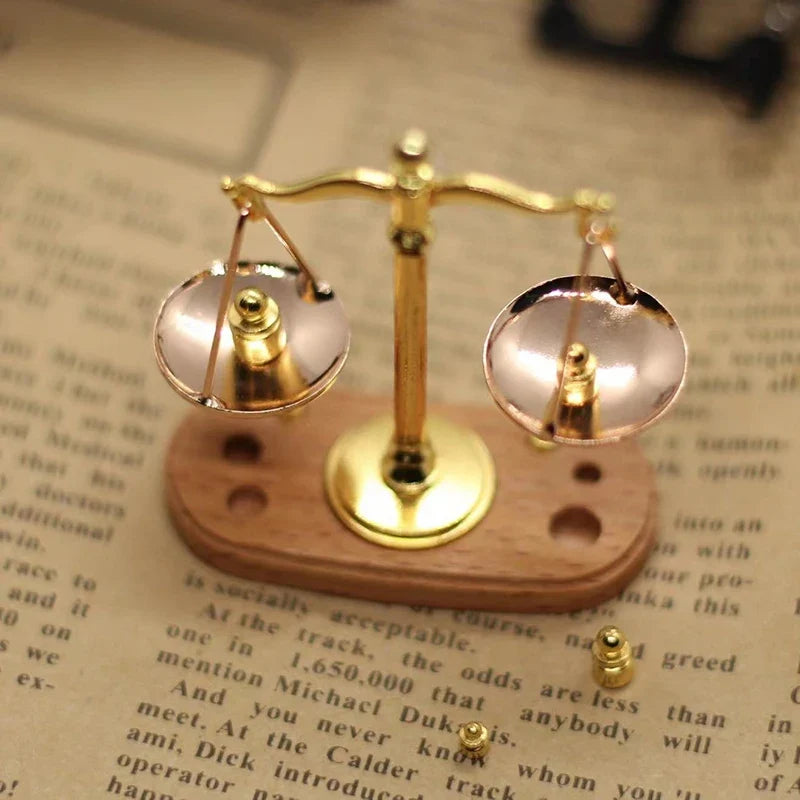 Mini Balança da Justiça Vintage