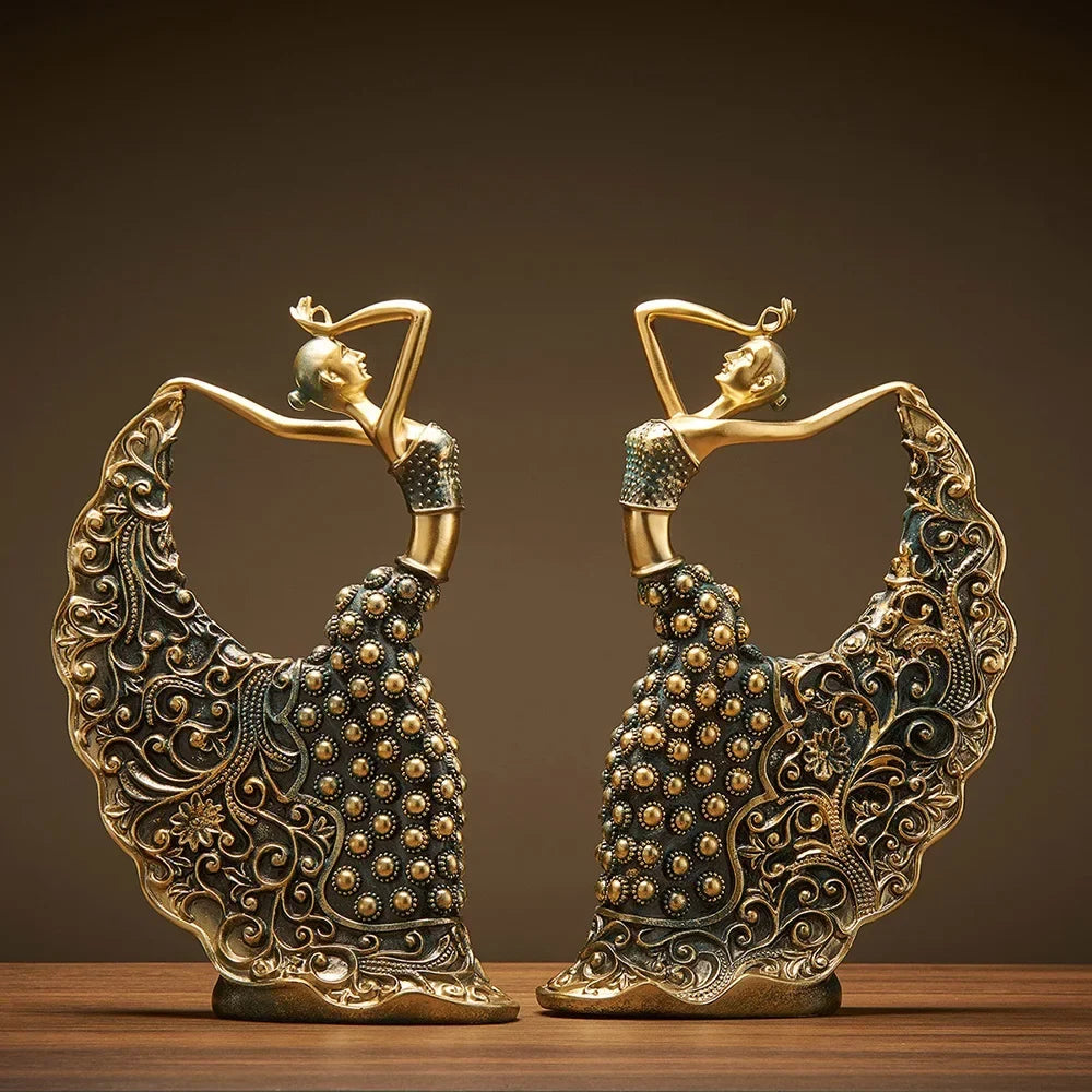 Escultura Bailarina Dança do Pavão em Resina