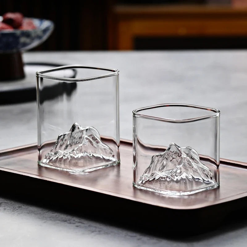 Copo de Vidro Borossilicato com Design 3D de Montanha
