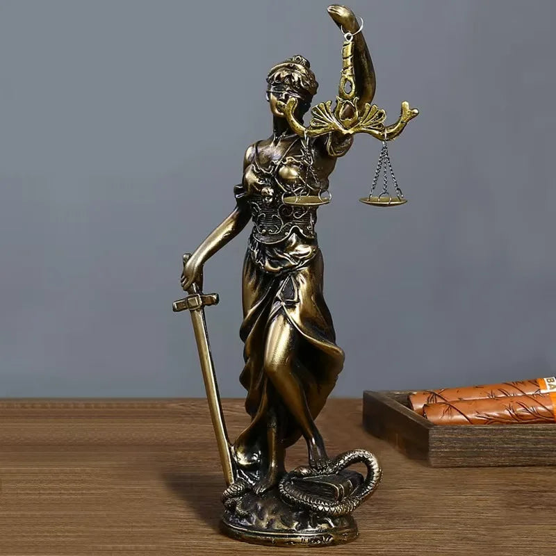 Escultura Deusa da Justiça em Resina com Relógio